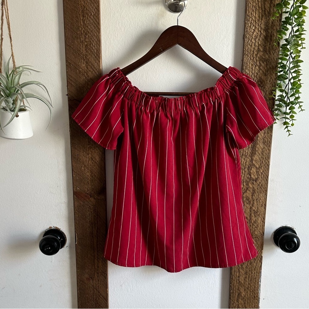 Boutique Women’s Red Striped Off-Shoulder Blouse Size Large